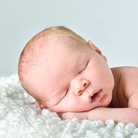 How To Know if your Newborn is Tired